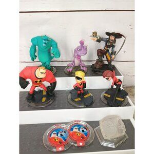 Disney Infinity Character Figurines Set - The Incredibles Monsters Inc Pirates O
